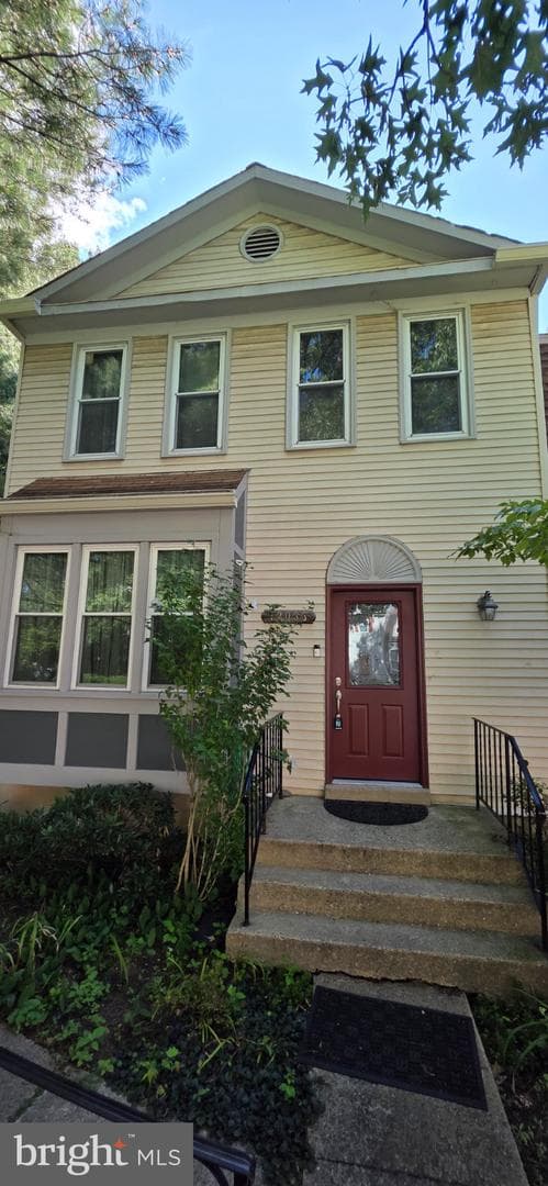 12033 Eaglewood photo 1