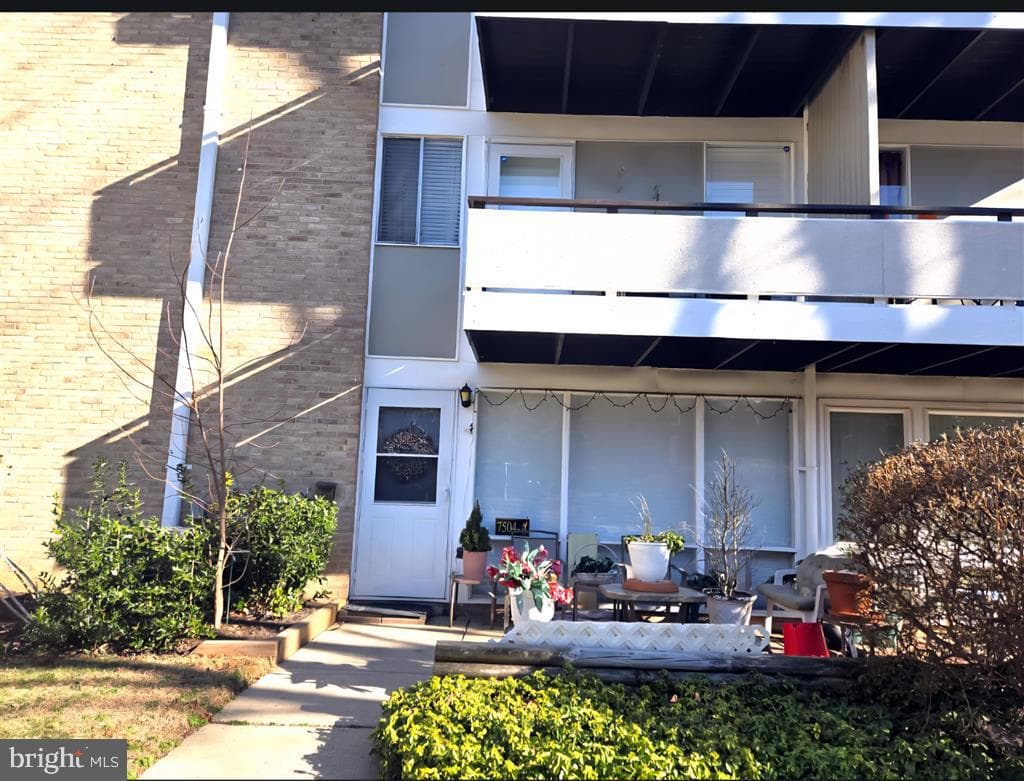 7504 Spring Lake Drive #a photo 1