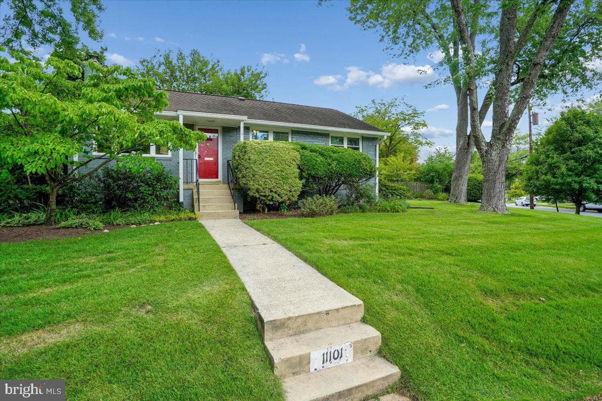 11101 Orleans Way photo 1