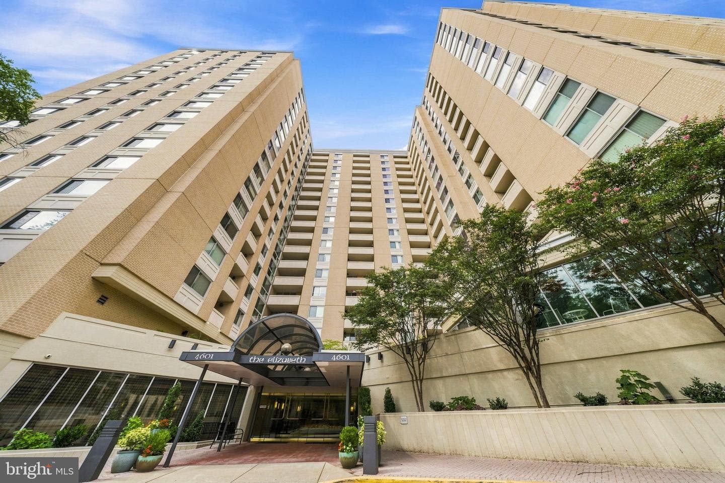 4601 N Park Avenue #1718t photo 1