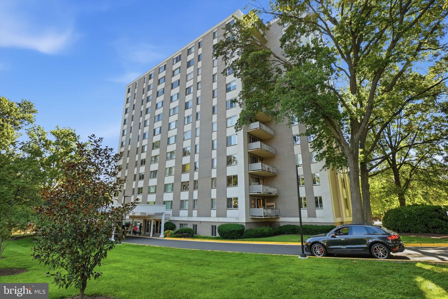 8315 North Brook Lane #901 - West Building photo 1