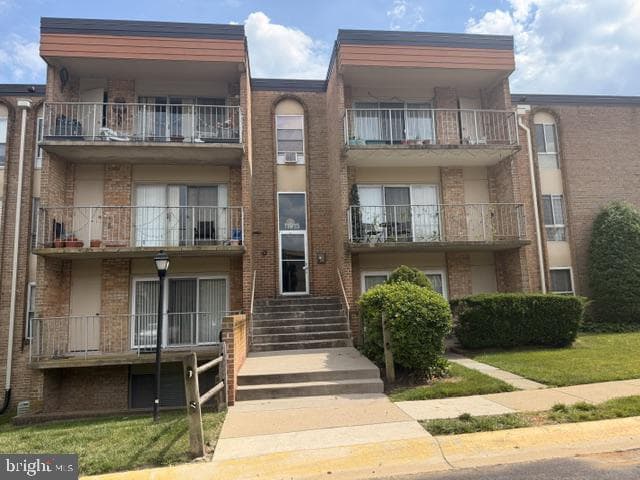 11915 Parklawn Drive #201 photo 1