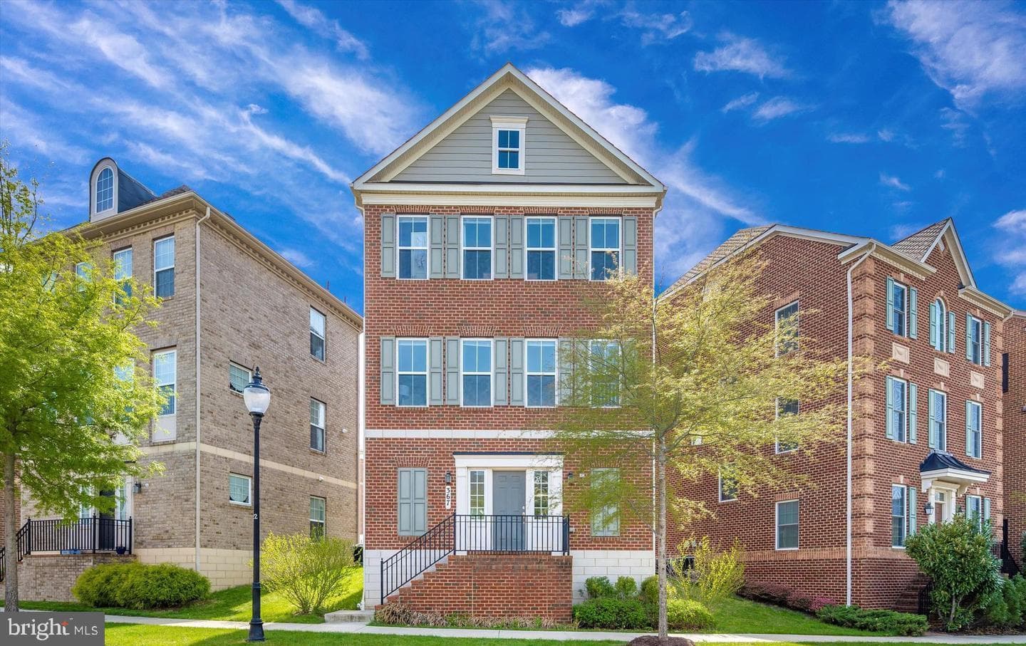 367 Parkview Avenue photo 1