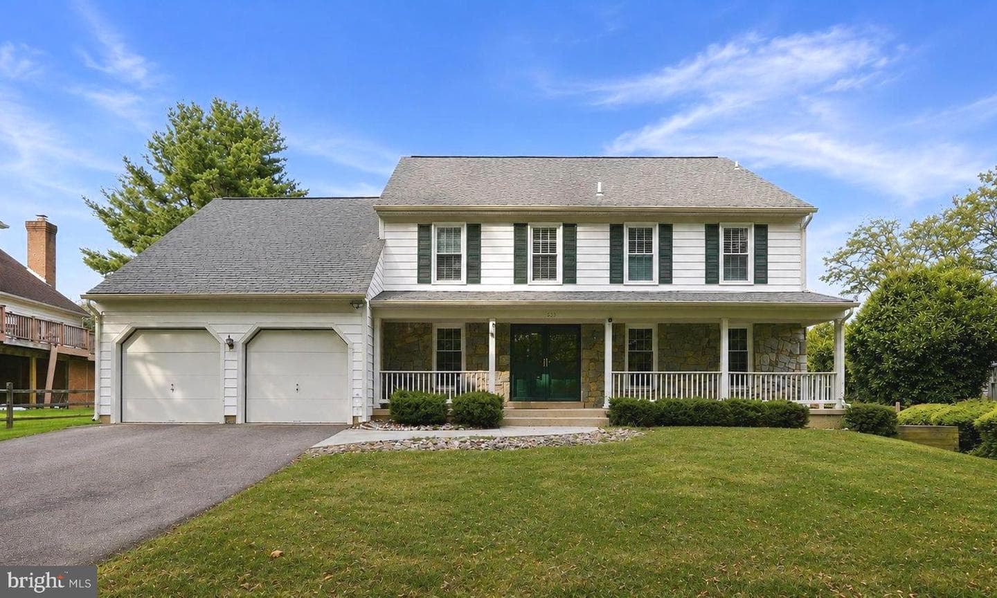 1015 Samplers Way photo 1