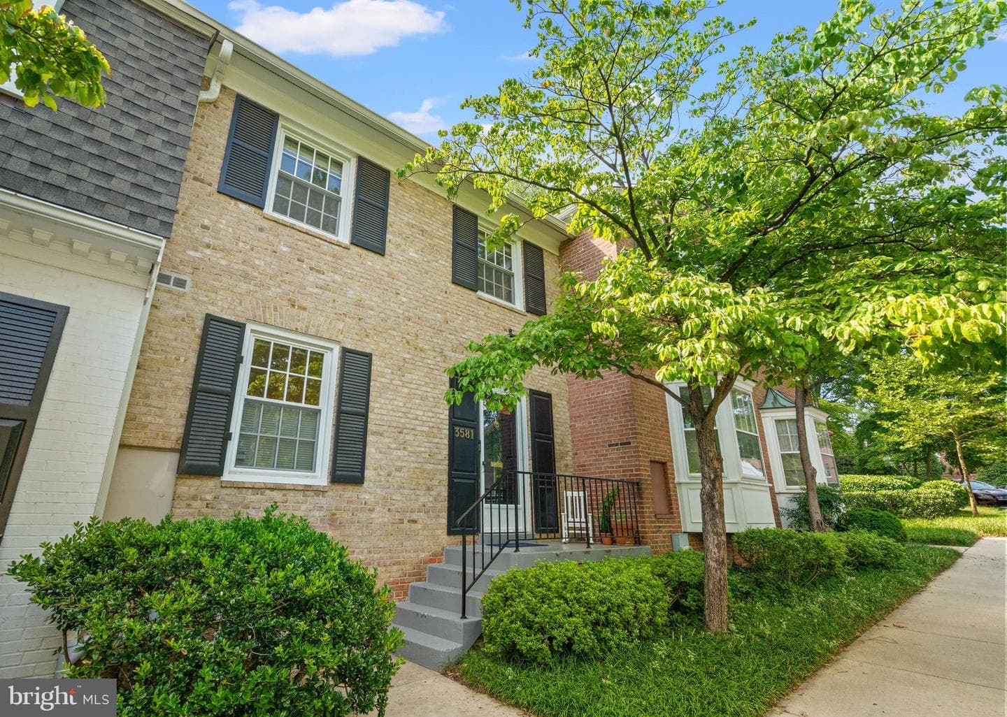 3581 Hamlet Place photo 1