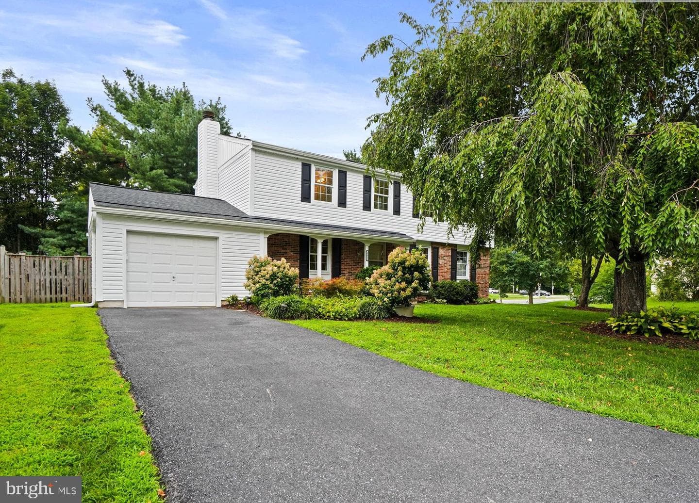 19032 Jamieson Drive photo 1