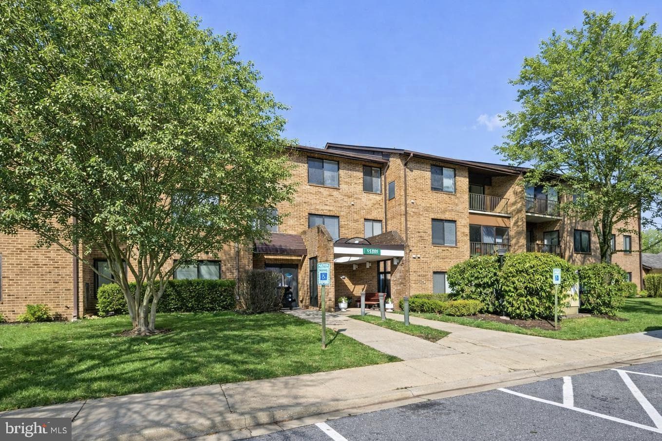 15300 Pine Orchard Drive #85-3d photo 1