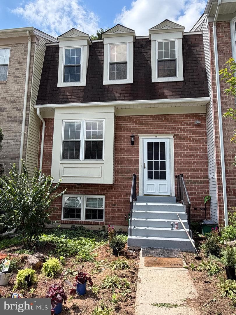 7 Narrowleaf Court photo 1