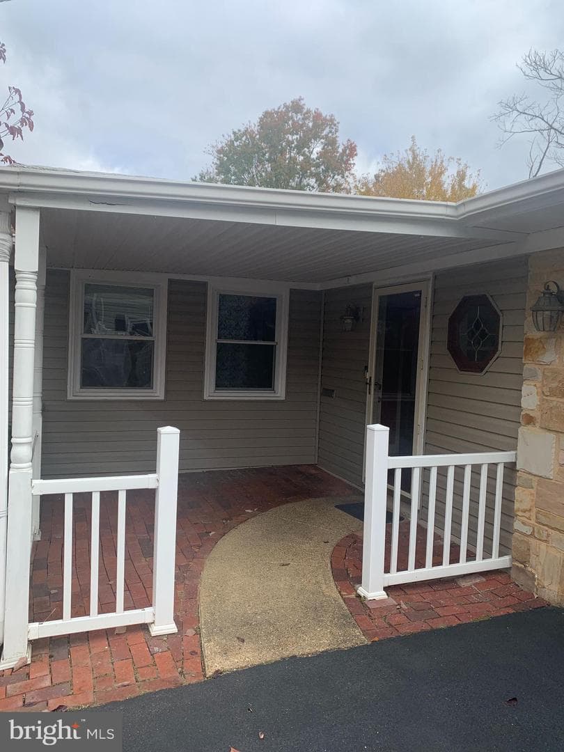 2711 Kirk Lane photo 6