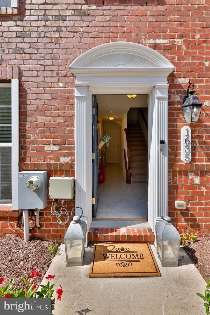 1635 Wesbourne Drive photo 6