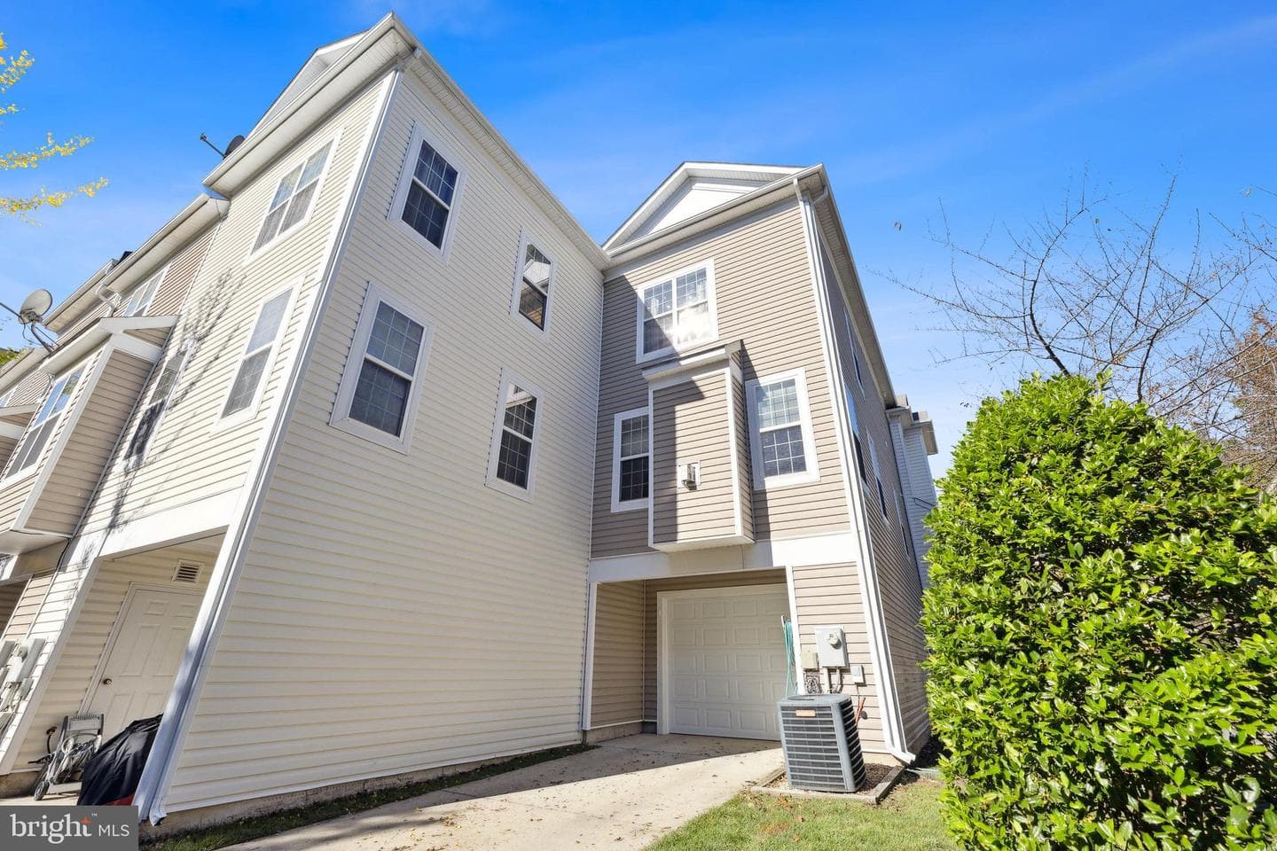 5621 Hartfield Avenue photo 18