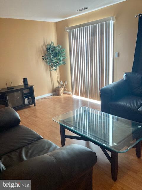 1772 Tulip Avenue photo 10