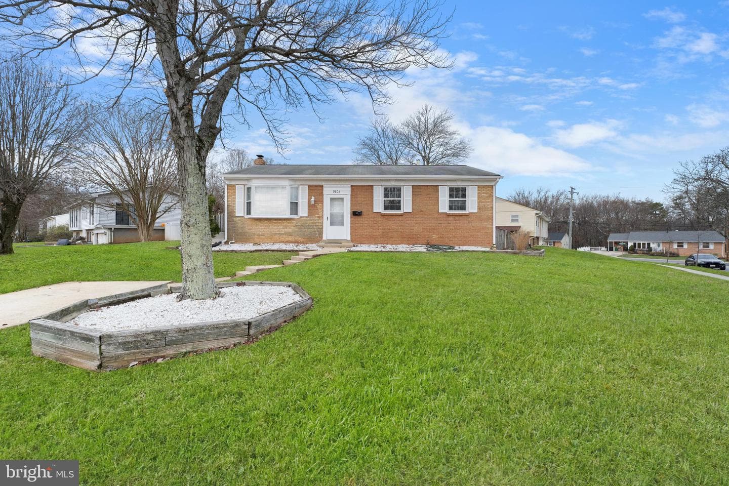 9808 Locust Avenue photo 2