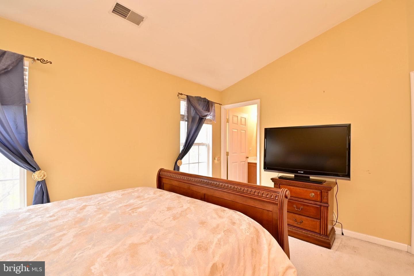 7218 Serenade Circle photo 28