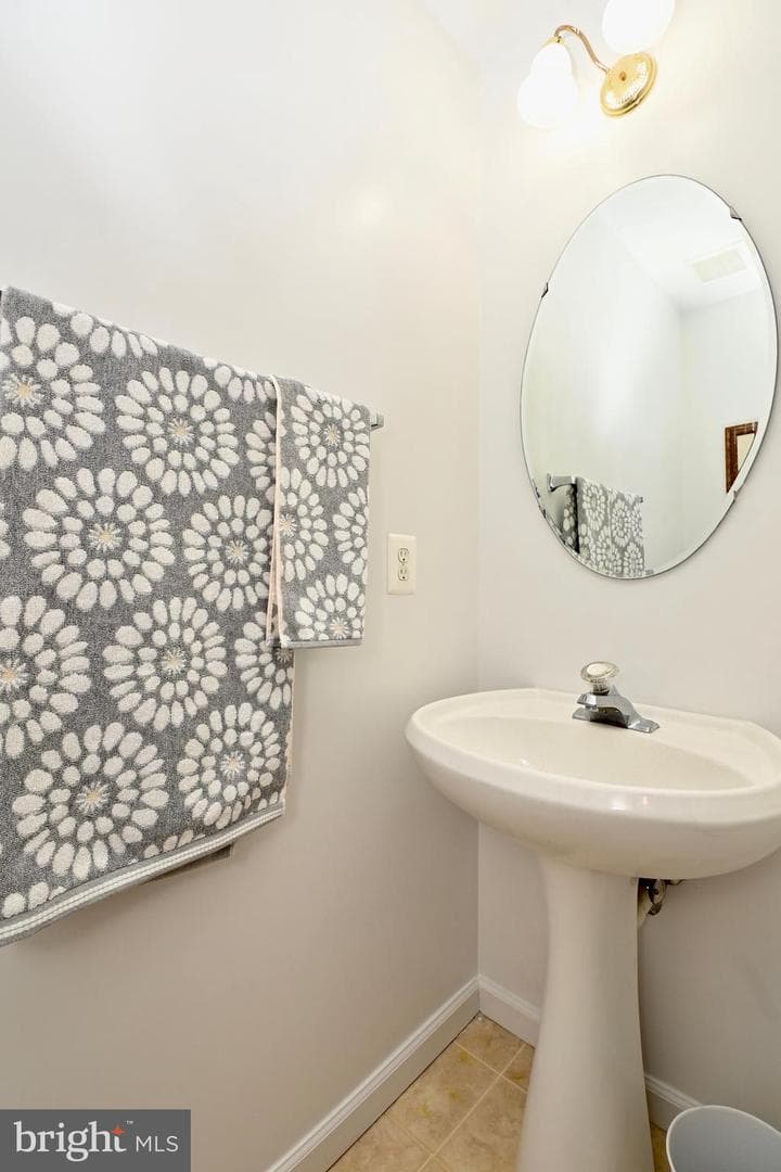 7218 Serenade Circle photo 36