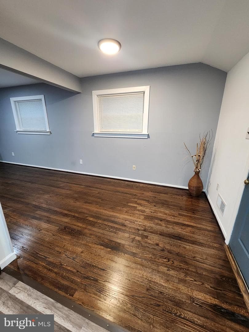 1203 Crisfield Drive photo 14