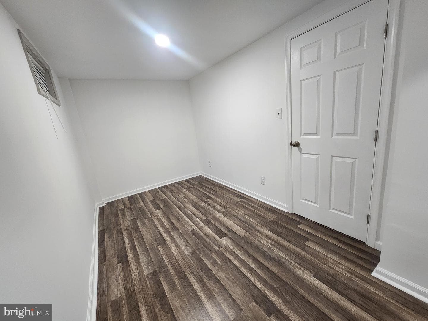 1203 Crisfield Drive photo 38