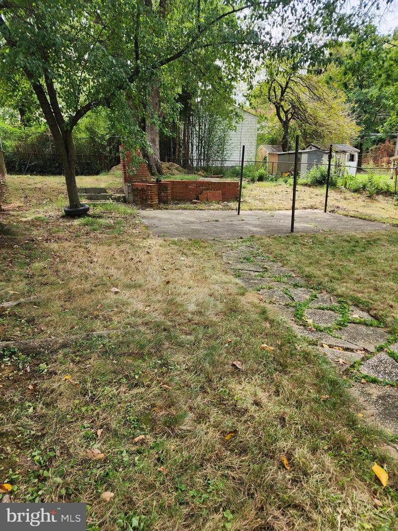1203 Crisfield Drive photo 52