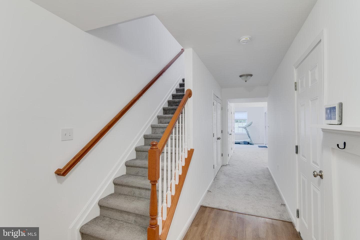 7 Thomasson Court photo 2