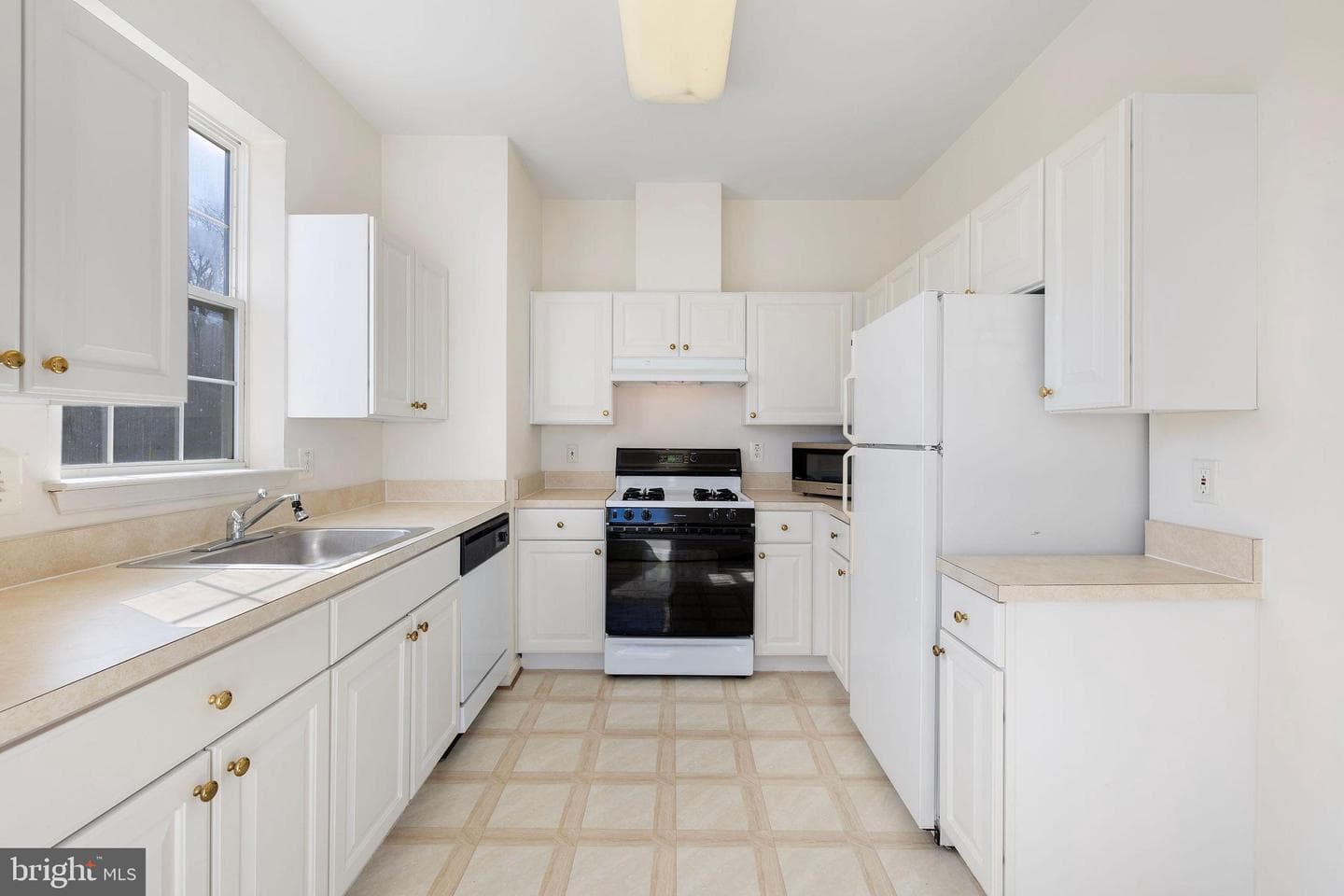 15607 Everglade Lane #b202 photo 8