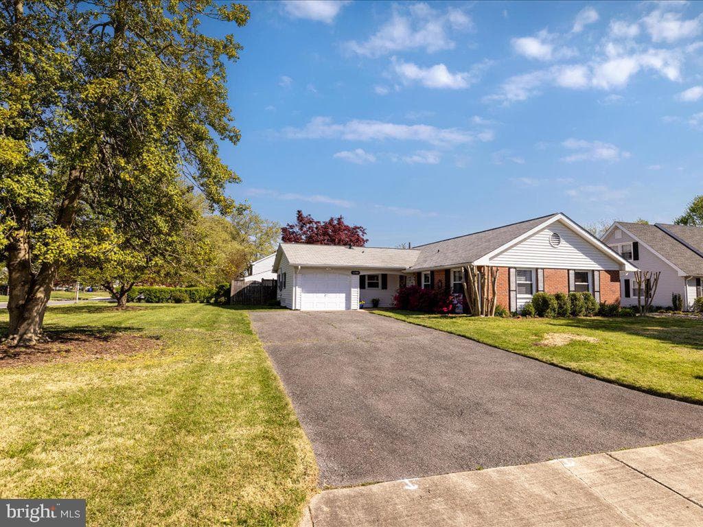 12300 Shelter Lane photo 4
