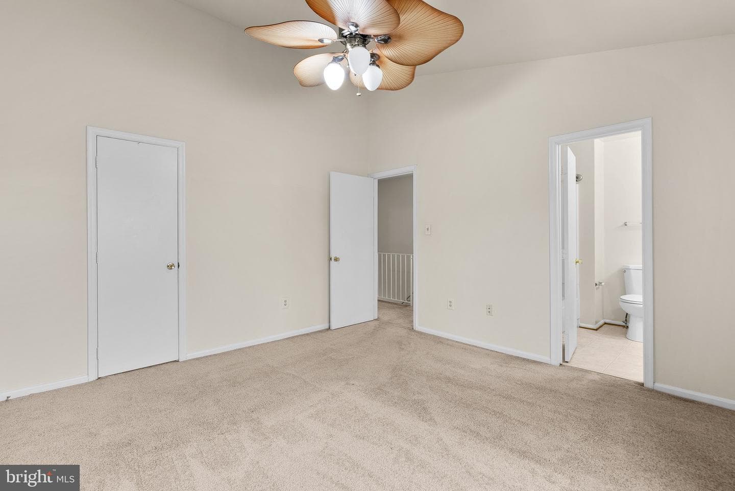 813 Alabaster Court photo 32