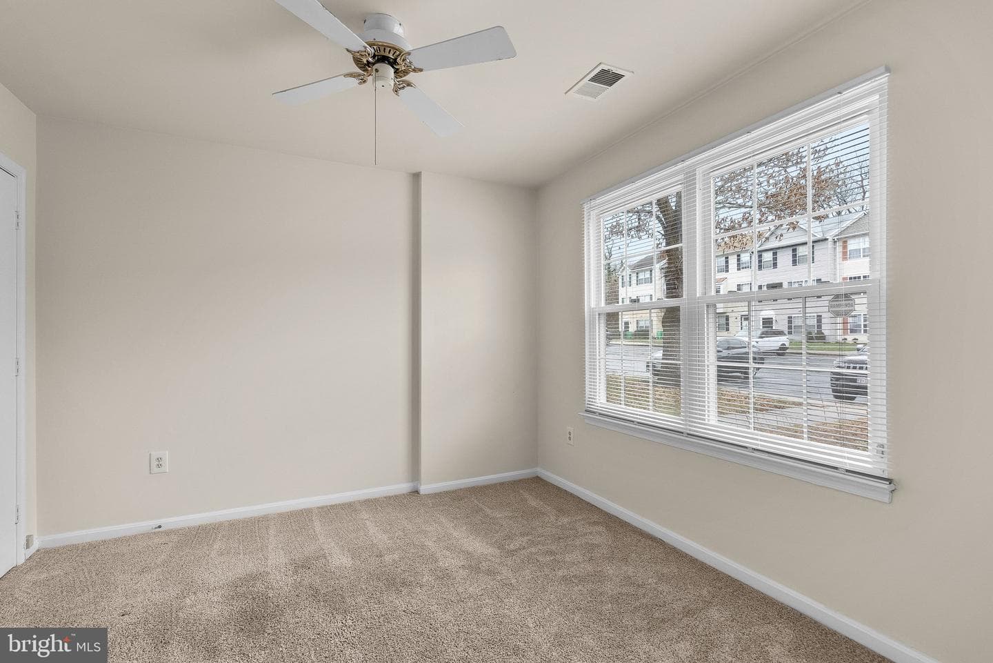 813 Alabaster Court photo 9