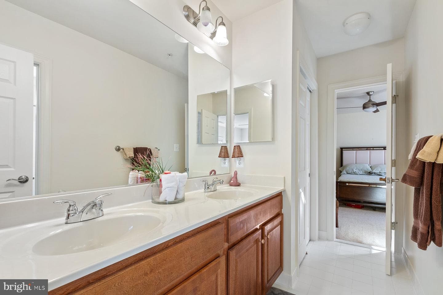 709 Bleak Hill Place photo 32