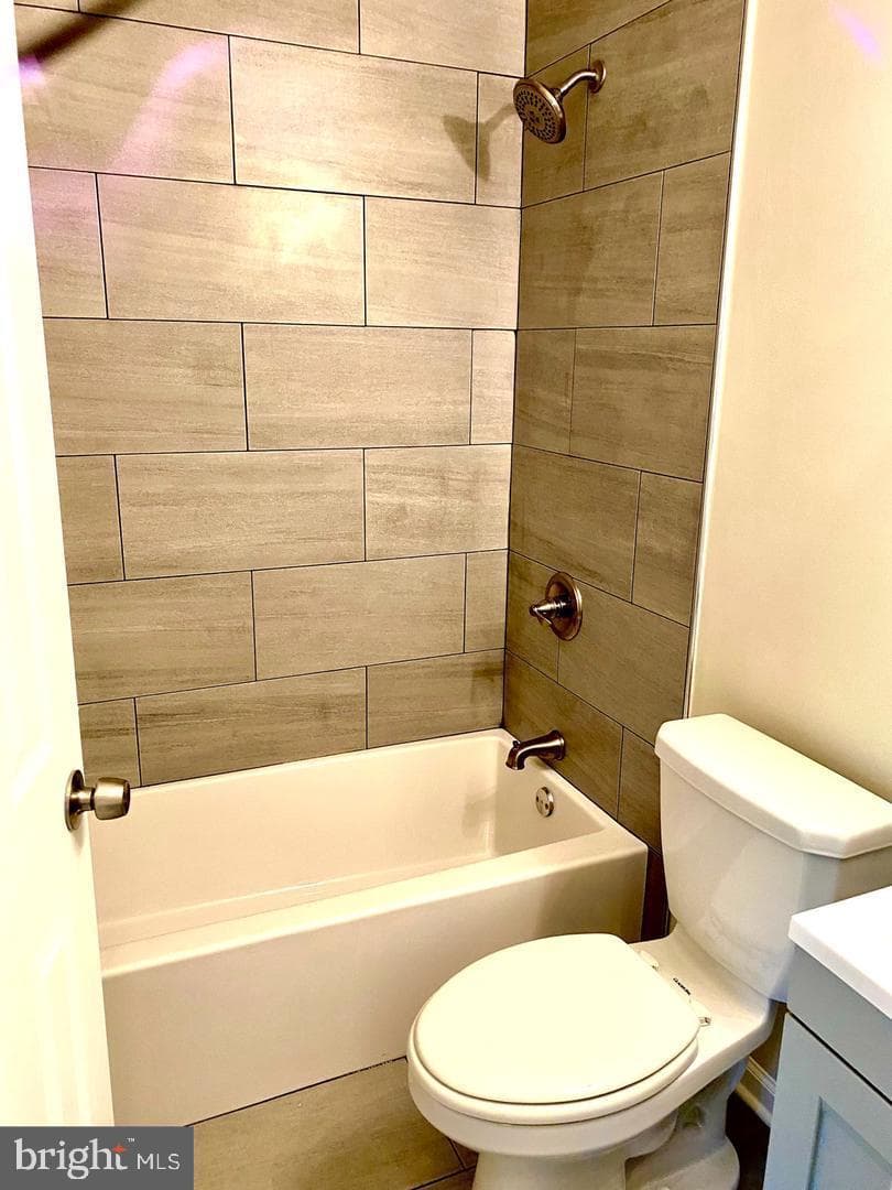 1705 Countrywood Court photo 9