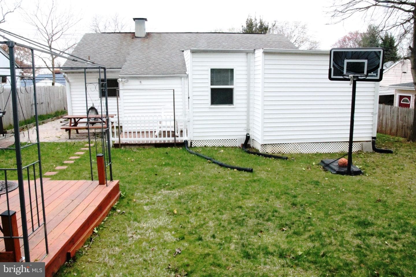 6703 Redfield Avenue photo 30