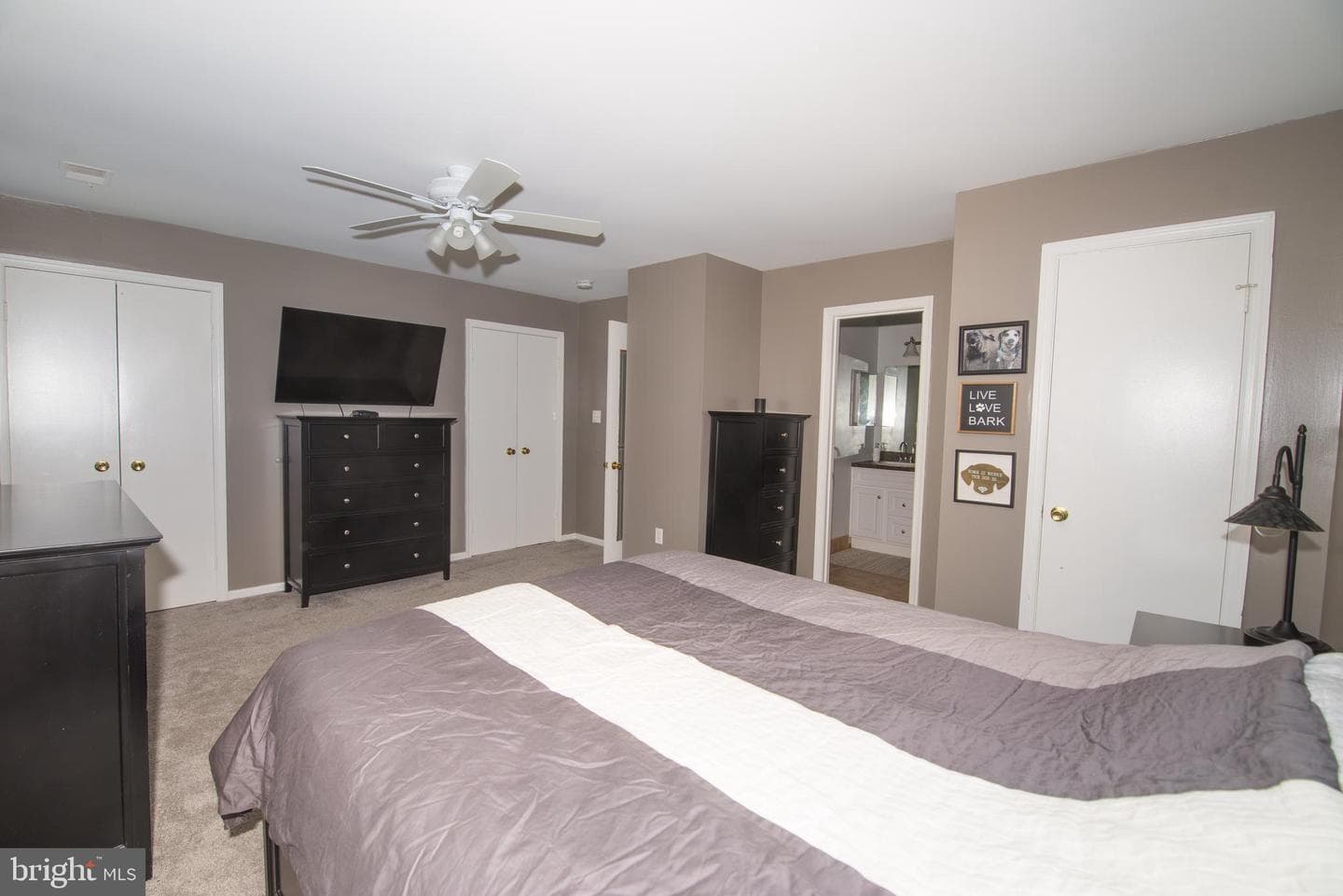 7655 Arbory Court photo 17