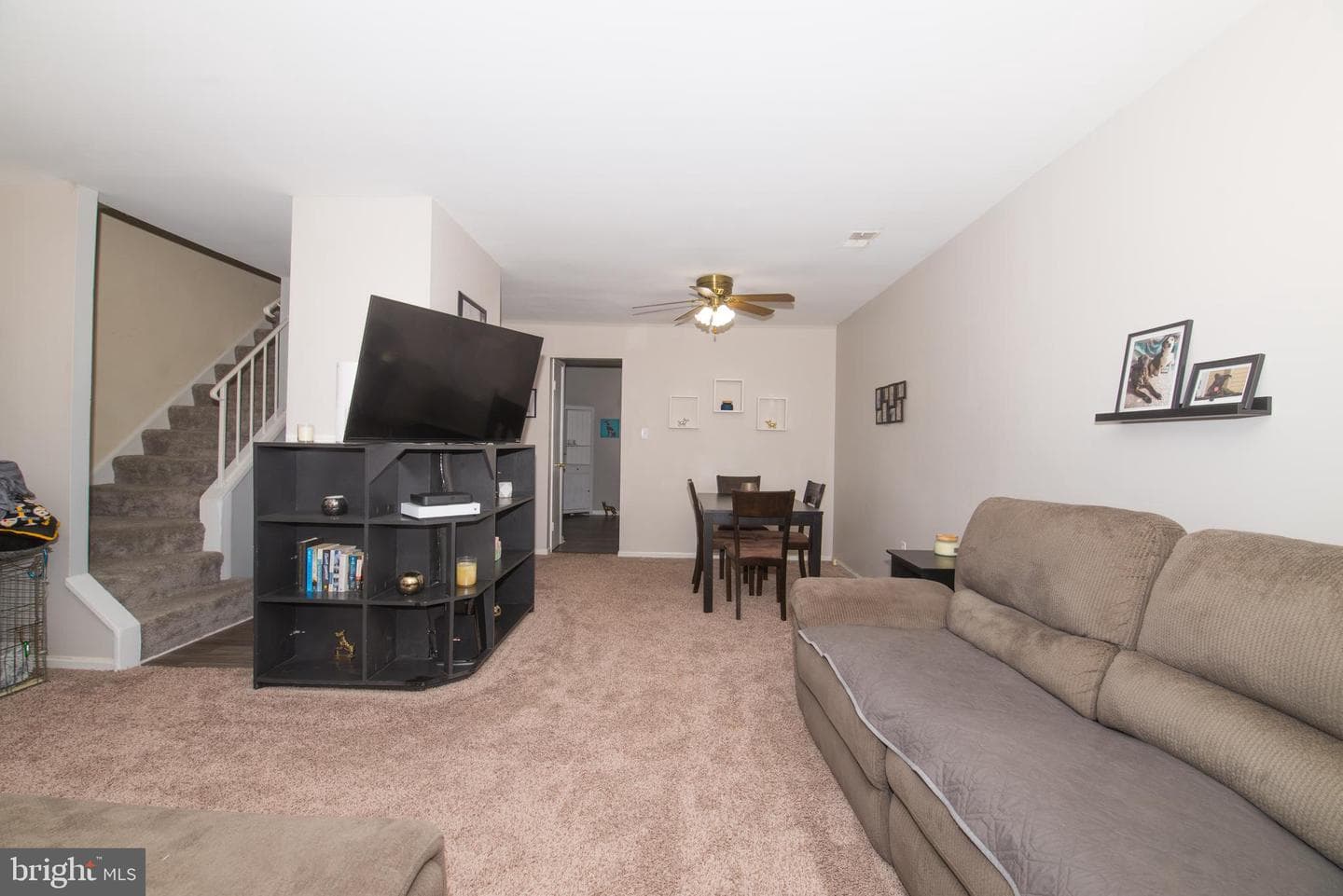 7655 Arbory Court photo 9