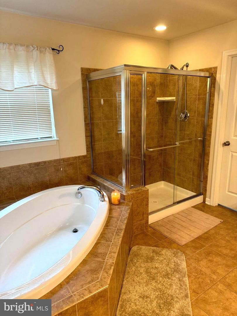 5200 Derby Manor Lane photo 20