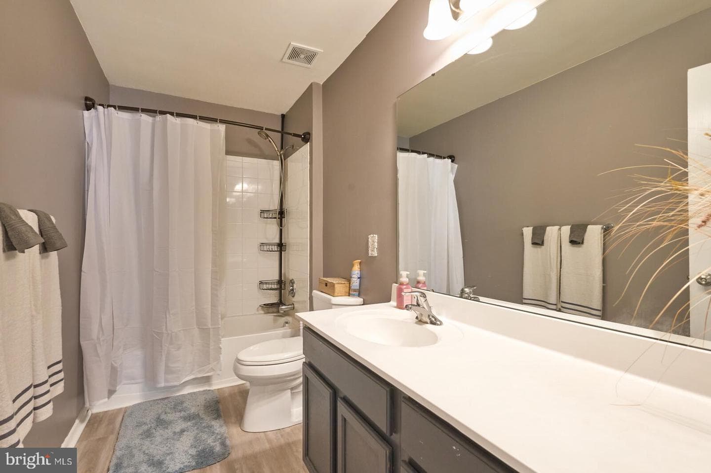 5200 Derby Manor Lane photo 23
