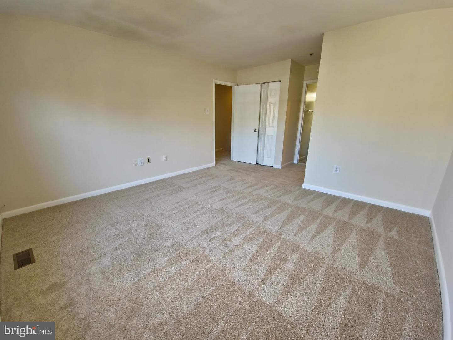 8923 Rusland Court photo 17