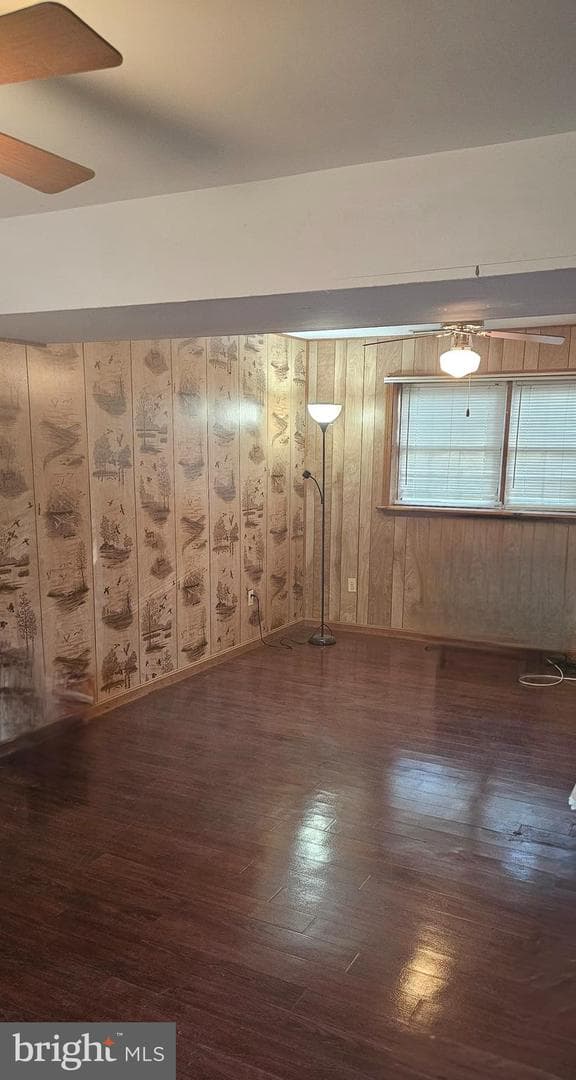 7208 Sybaris Drive photo 18