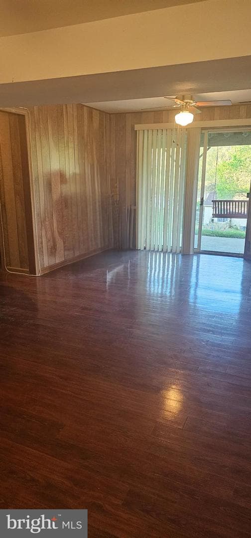 7208 Sybaris Drive photo 21