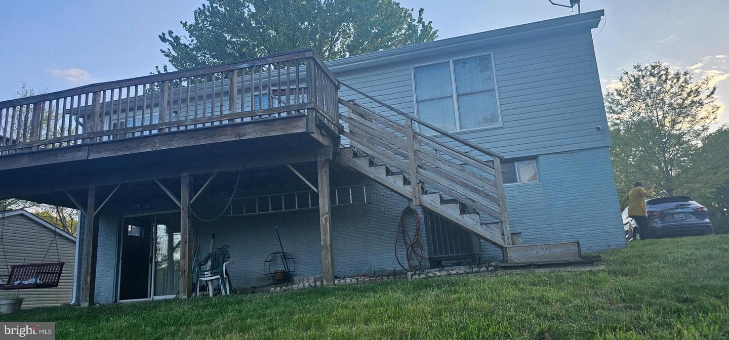 7208 Sybaris Drive photo 28