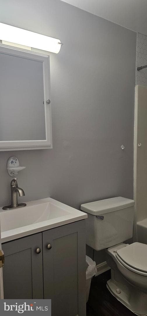 7208 Sybaris Drive photo 4