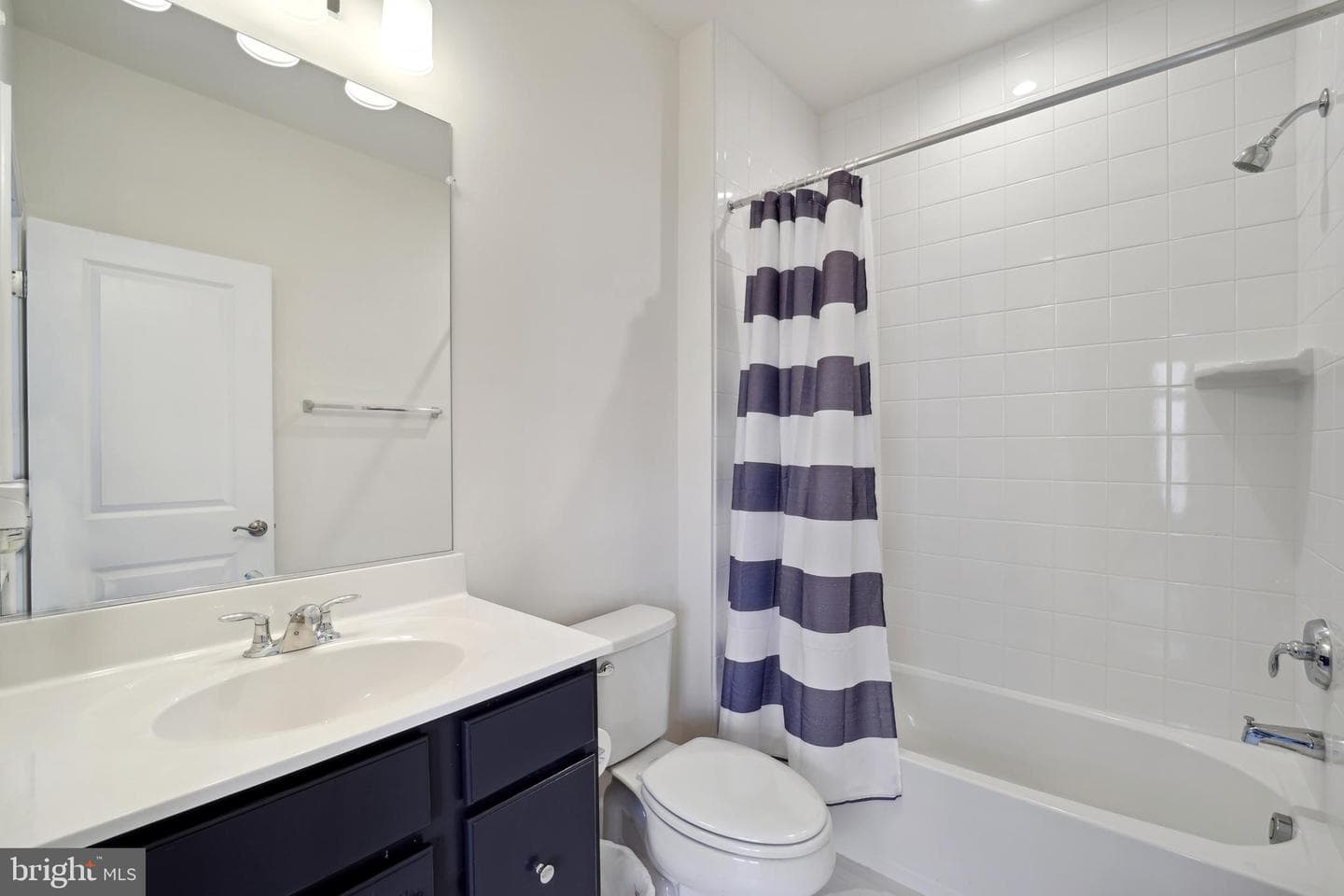 103 Capital Court photo 20