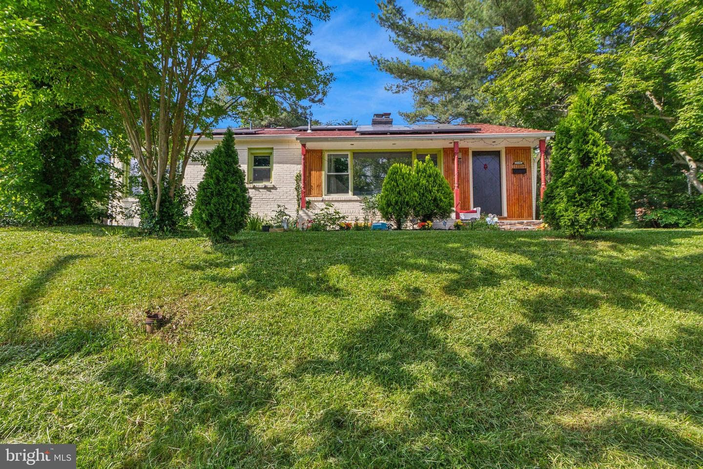 2214 Apache Street photo 1