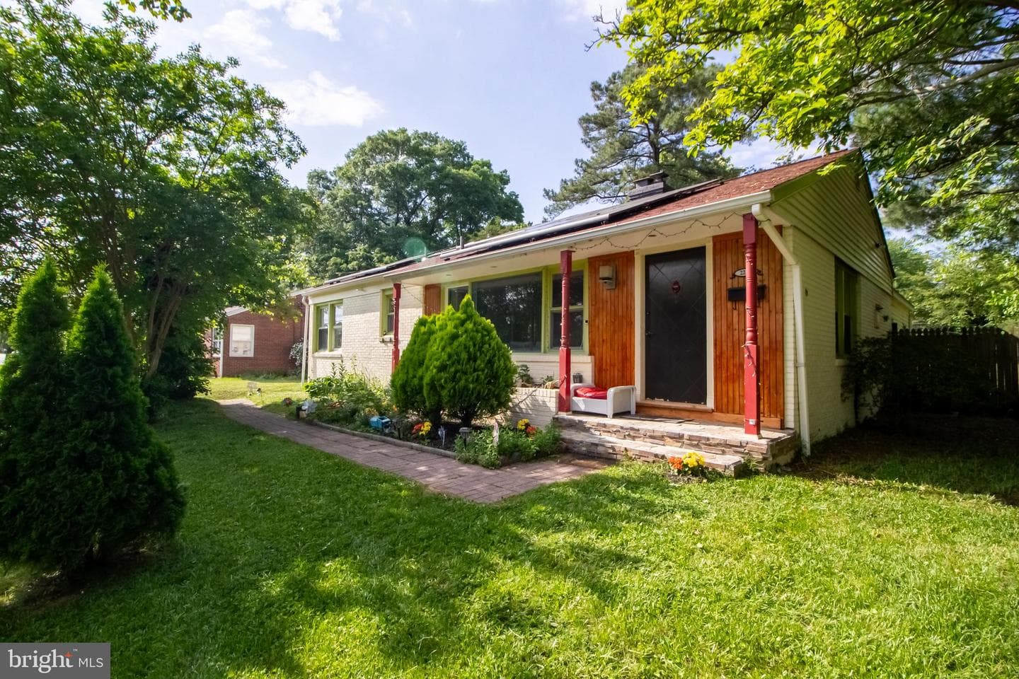 2214 Apache Street photo 2