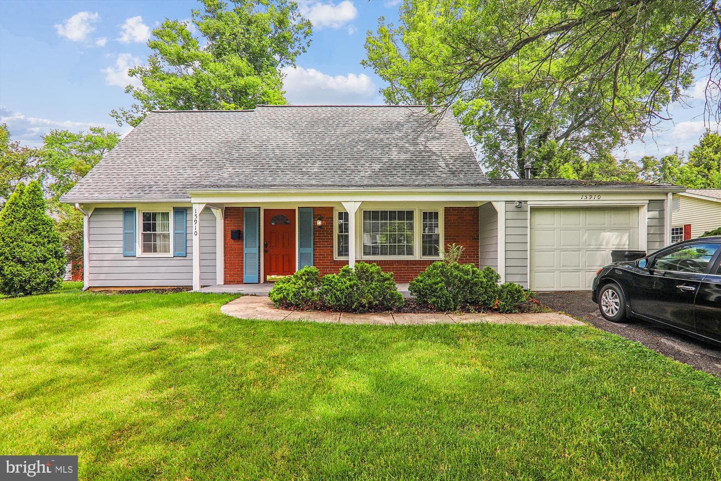 15910 Pointer Ridge Drive photo 1