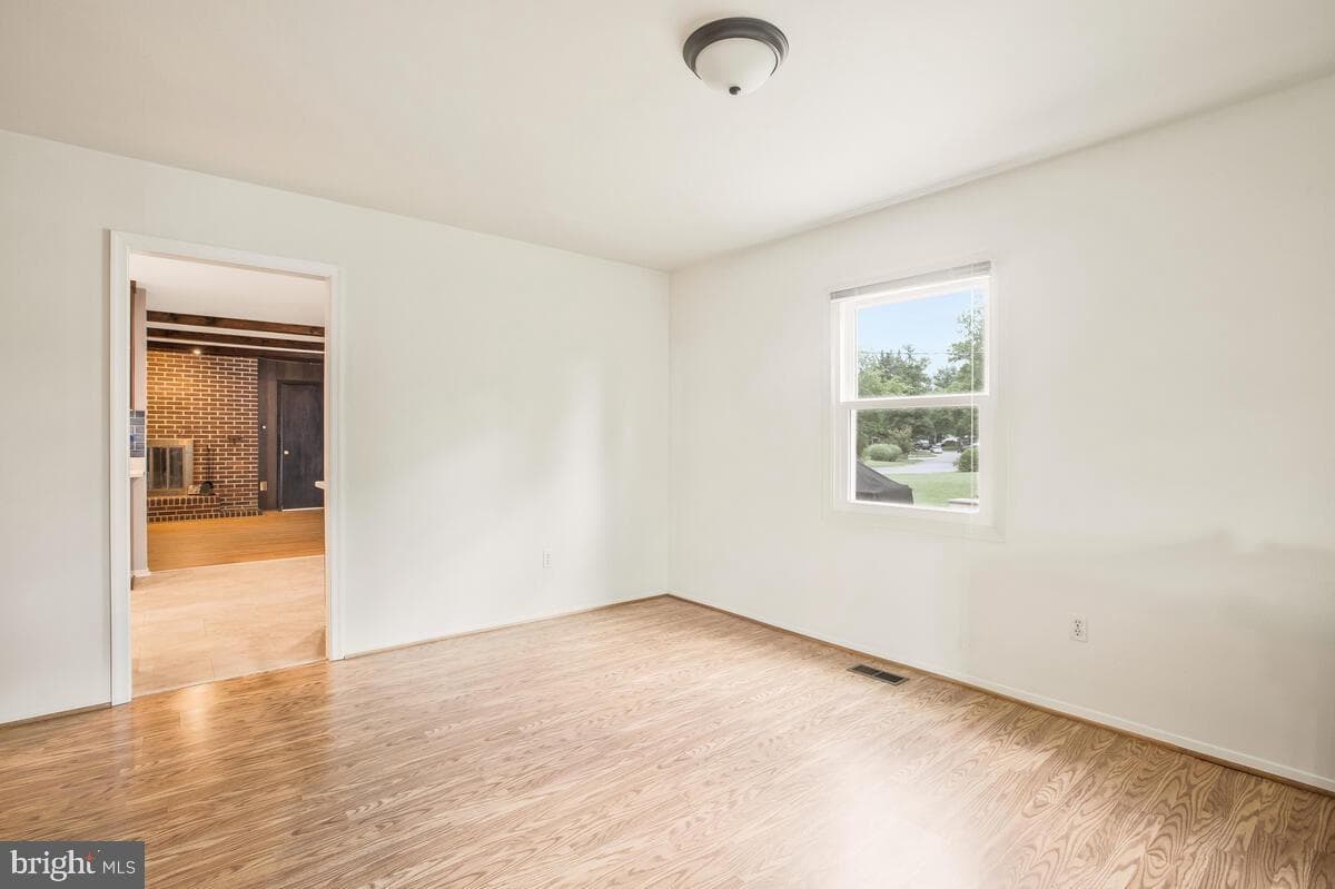 3805 Waldorf Way photo 13