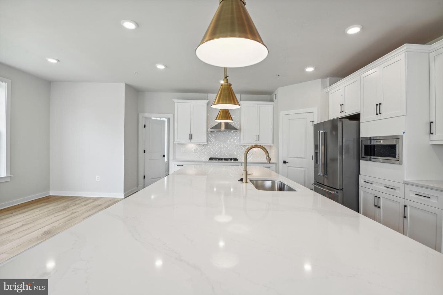 6910 Fountain Park Drive photo 9