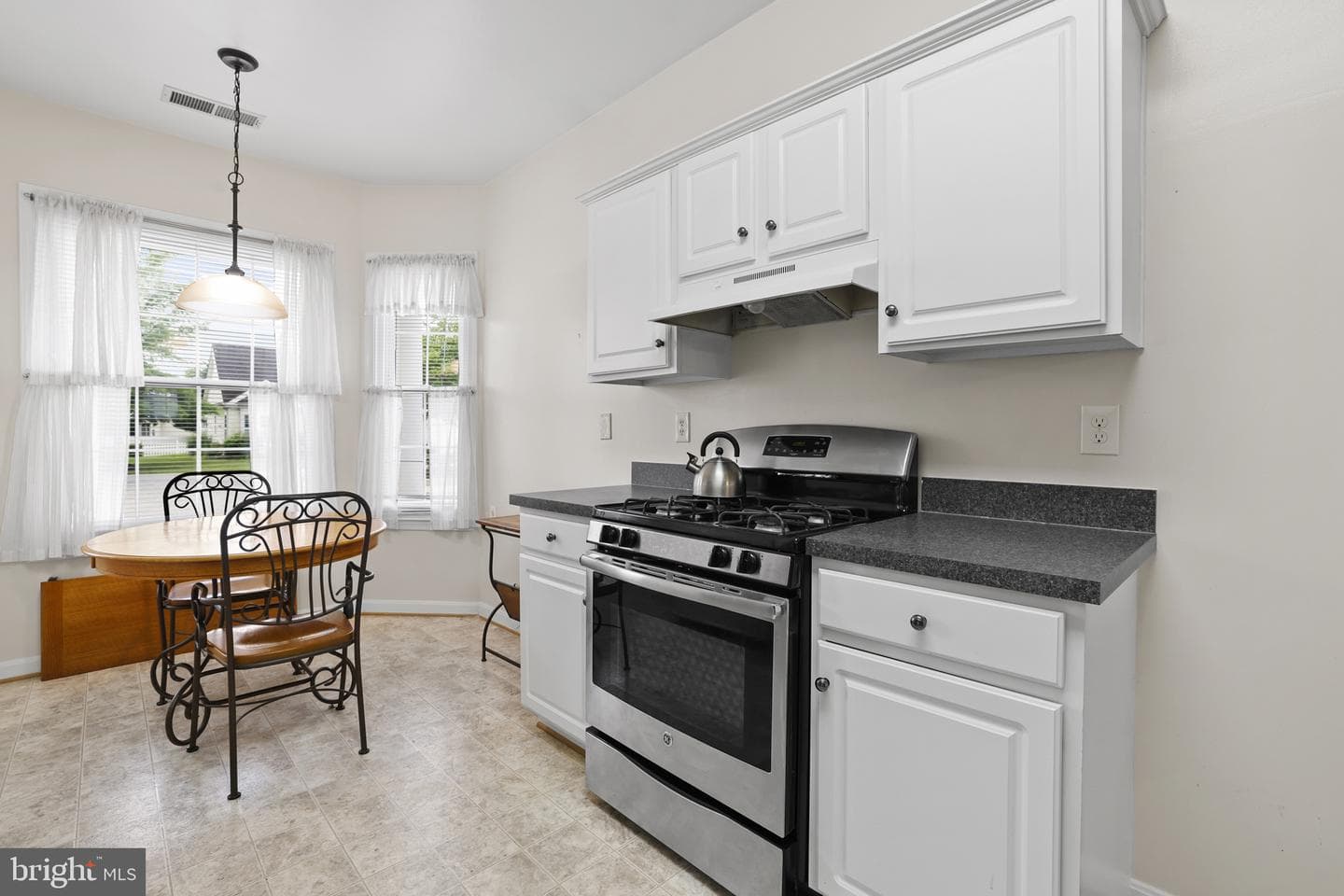 13402 Leesburg Place photo 13