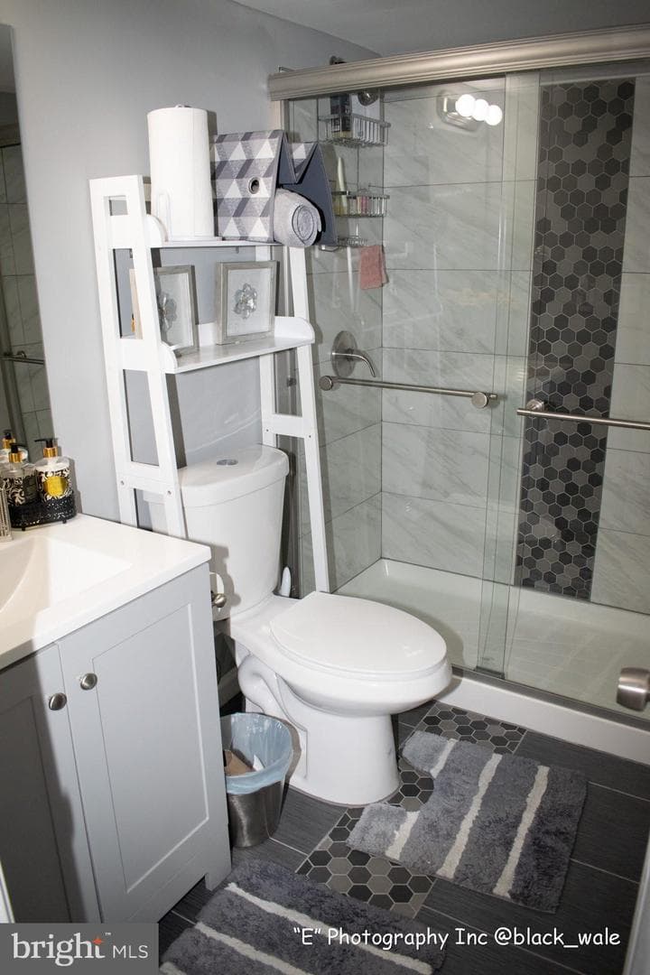 6422 Lee Place photo 14