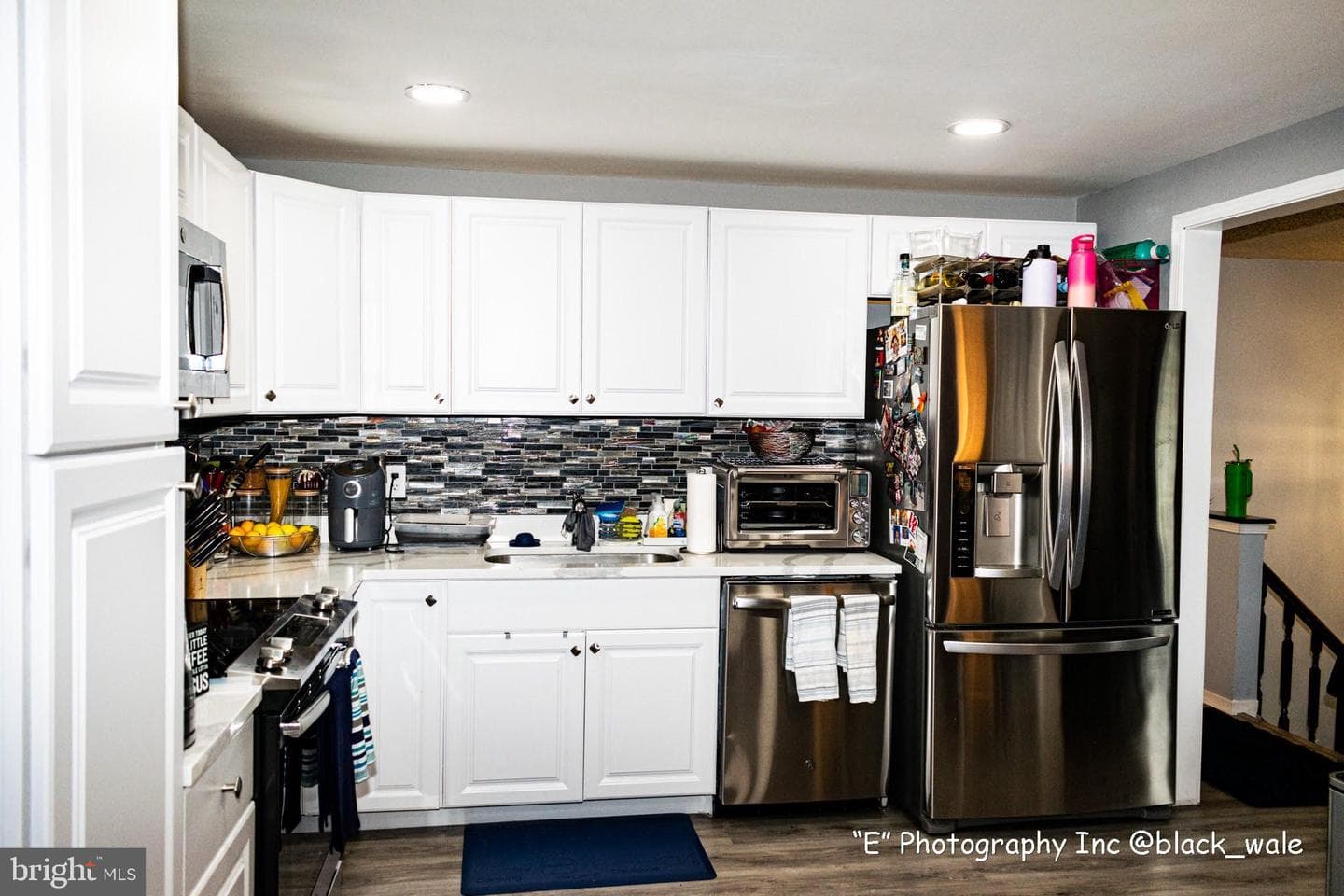 6422 Lee Place photo 8