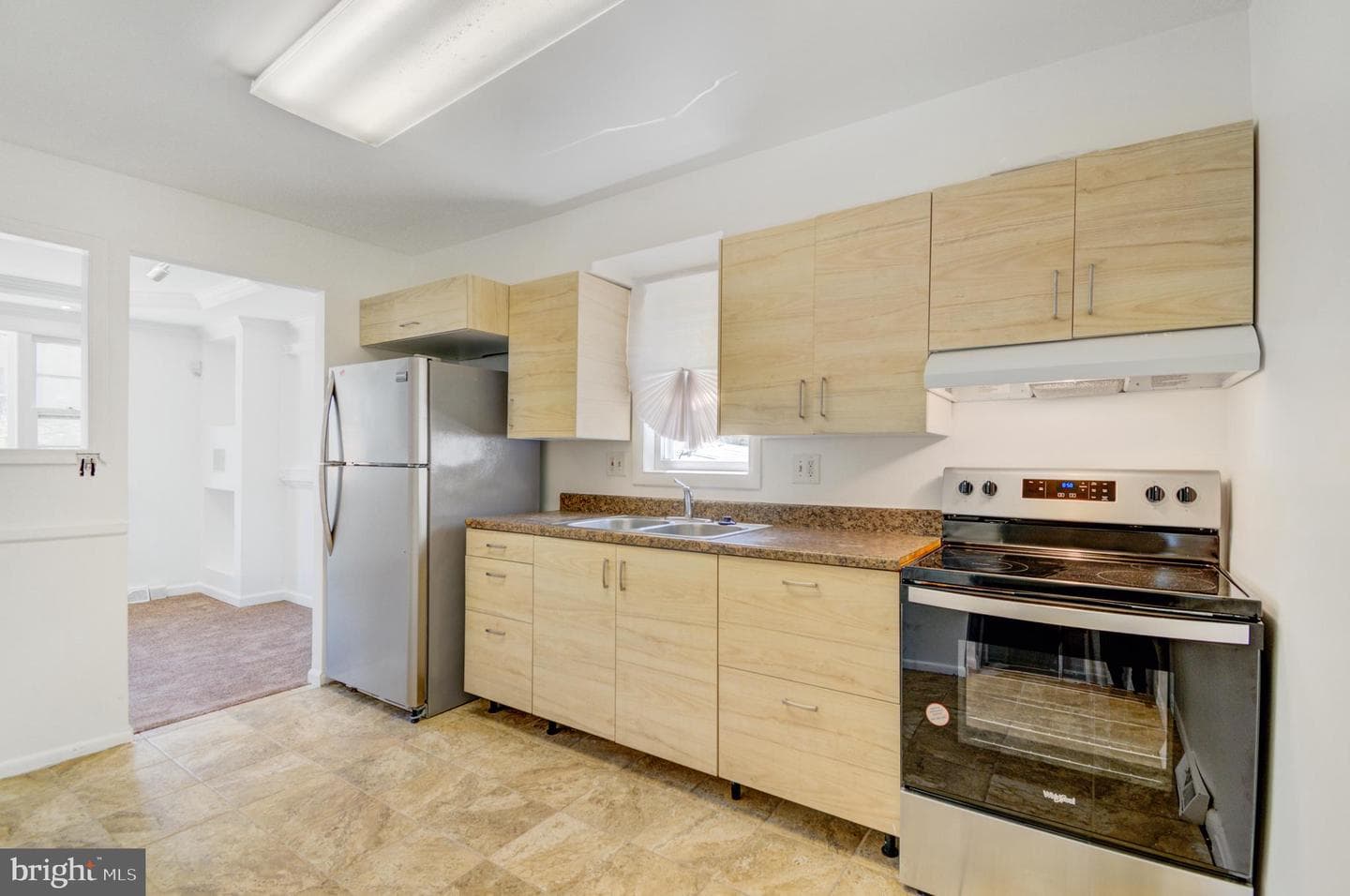4705 Heath Street photo 15