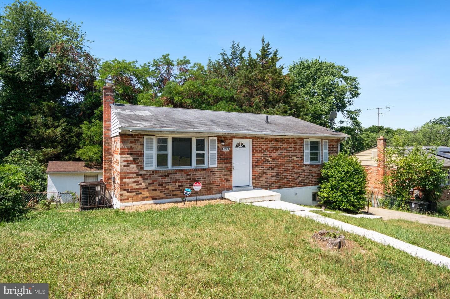 4705 Heath Street photo 3